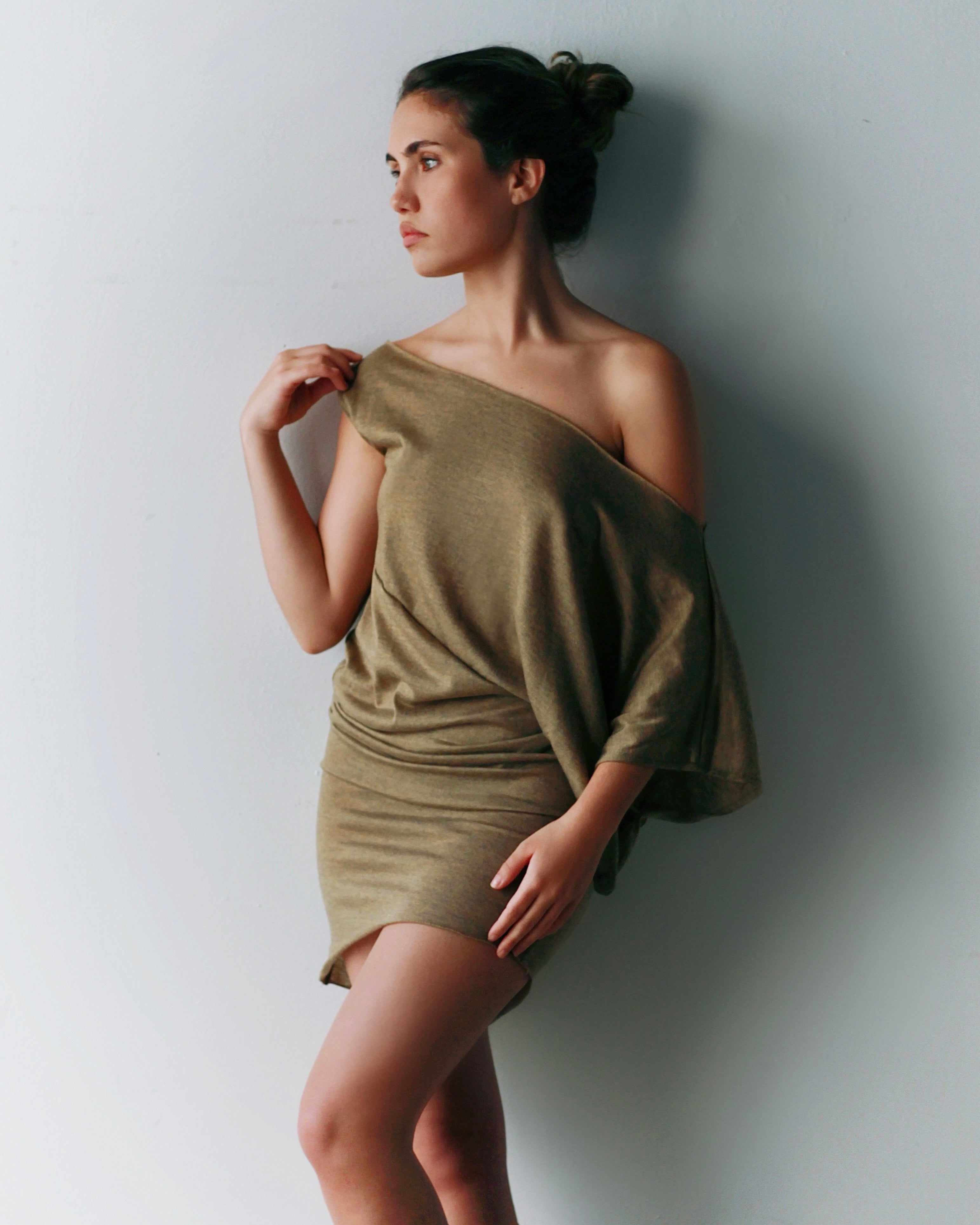 SHORT DRESSES