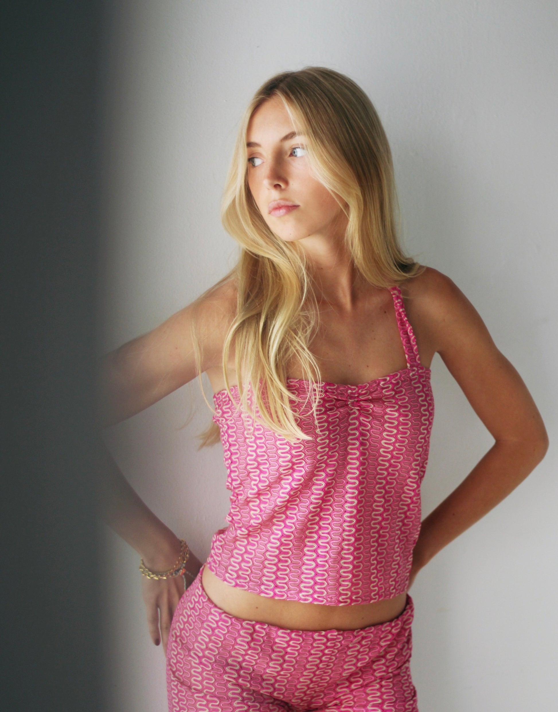 Fiji top